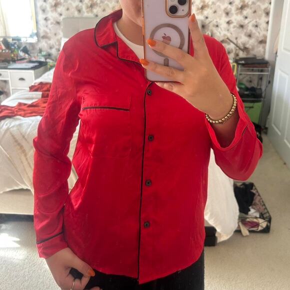 Red satin pajama top - Picture 2 of 6
